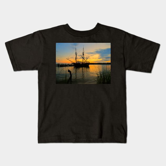 Ship silhouette Kids T-Shirt by ToniaDelozier